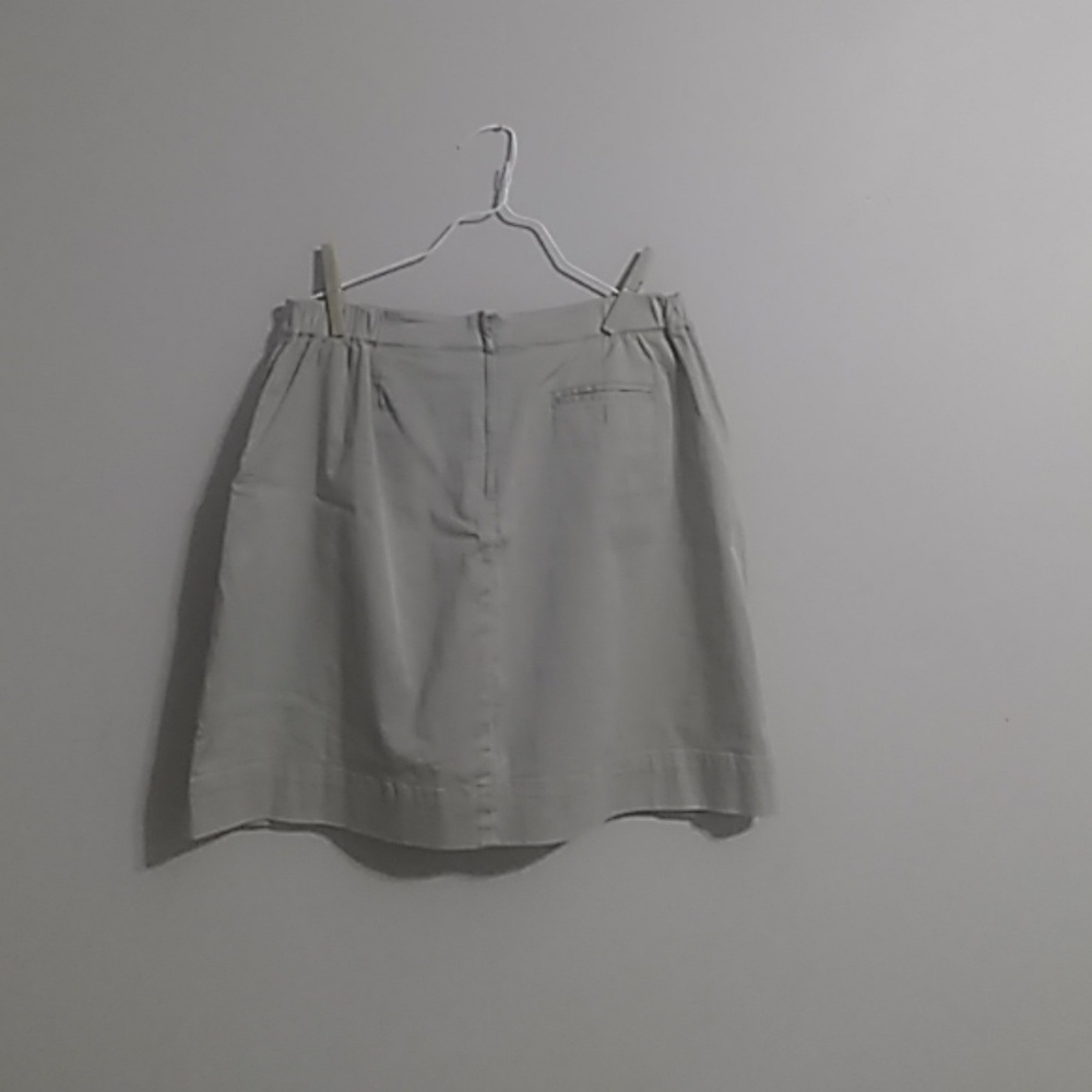 Sale!!!  "Chicos" size 12 skort beige